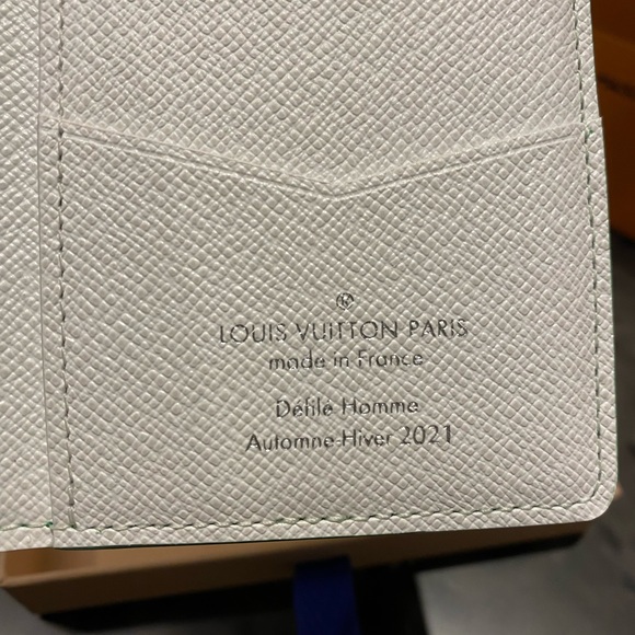 Louis Vuitton pocket organizer (Everyday LV capsule collection) - Picture 9 of 9